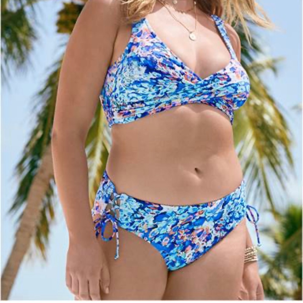 Venus 1x/18 Harmonious Bikini Set NWT